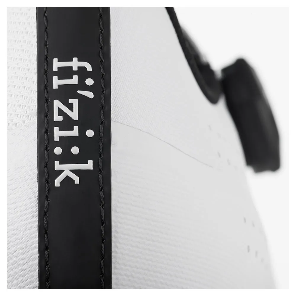 Велотуфли Fizik TEMPO OVERCURVE R4 (41,5, Белый/черный)