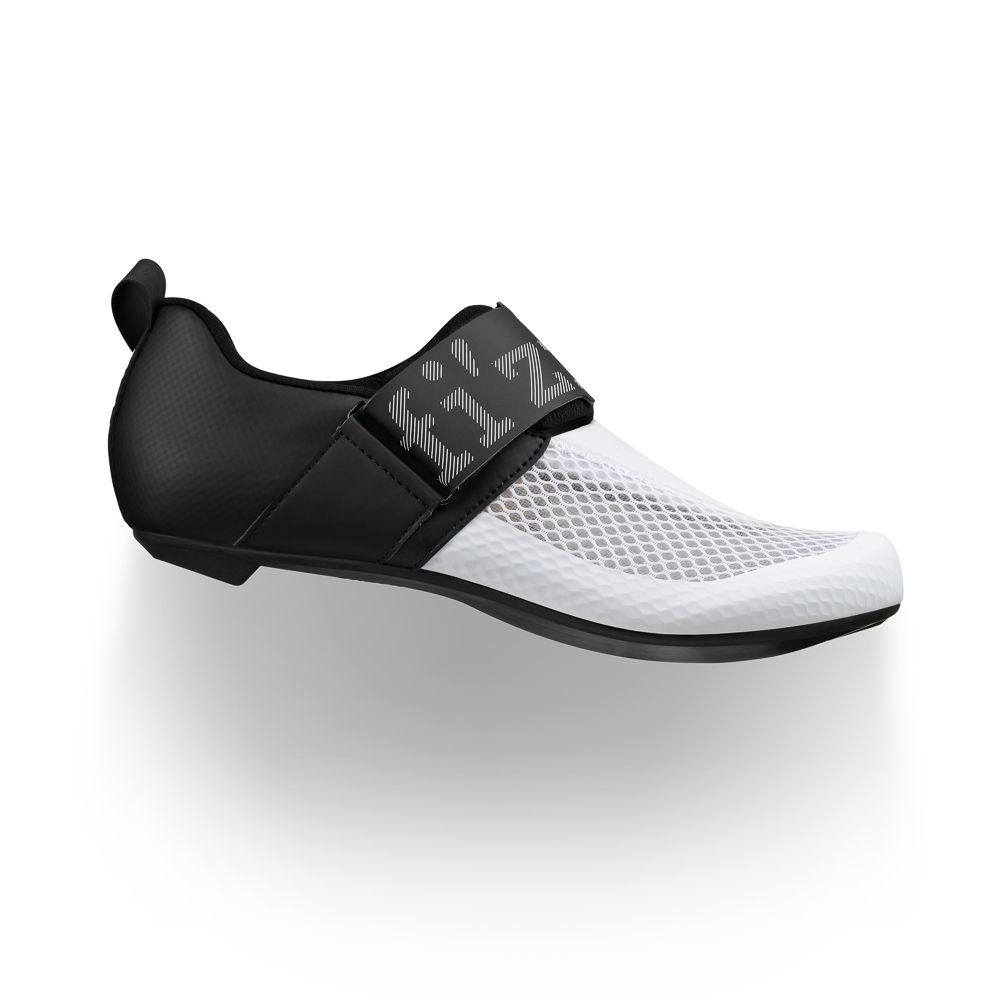 Велотуфли Fizik TRANSIRO HYDRA триатлон  (37, Белый/черный)