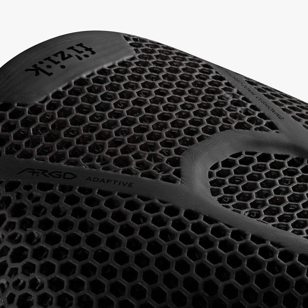 Седло Fizik ARGO Vento R1 (140mm) adaptive carbon 