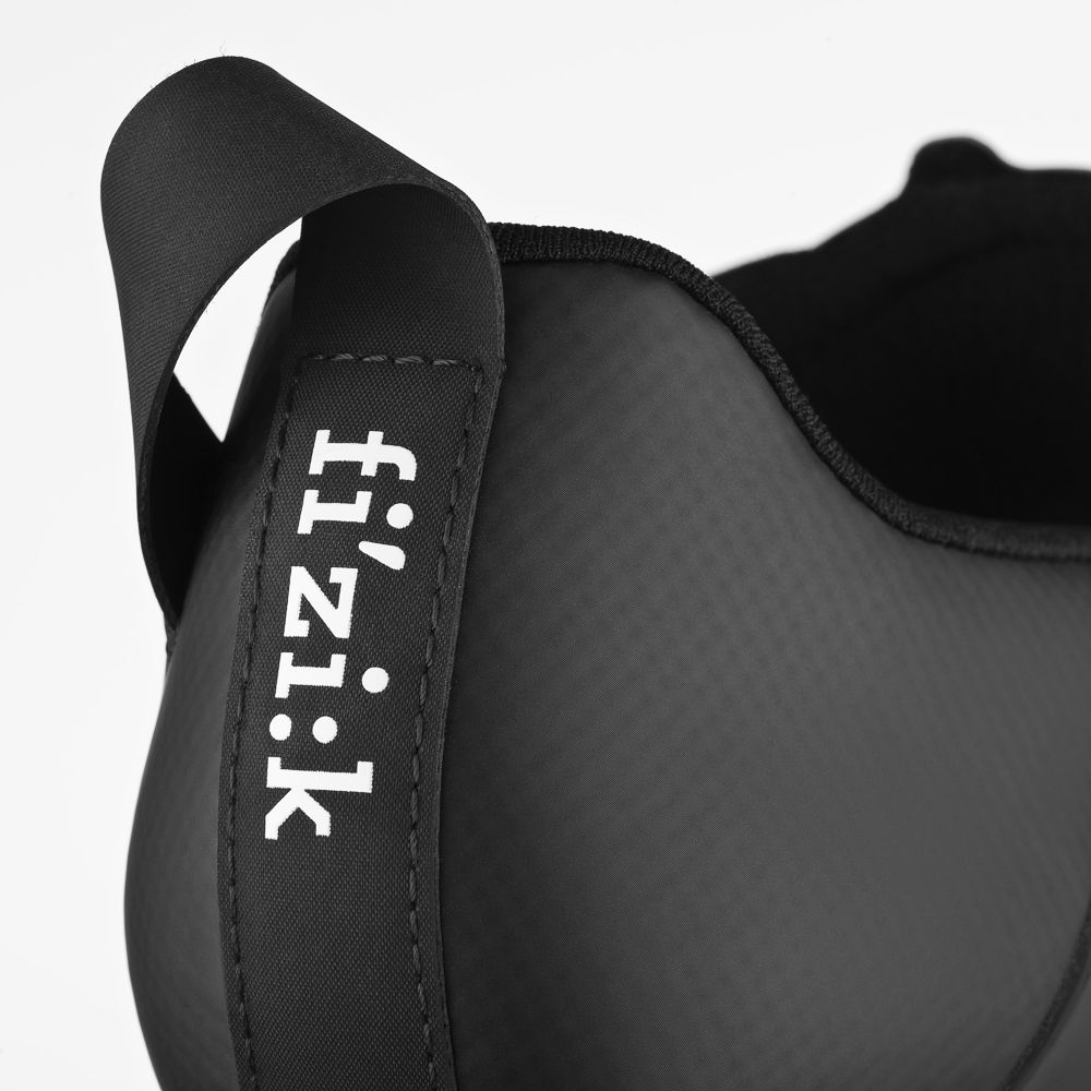 Велотуфли Fizik TRANSIRO HYDRA триатлон  (37, Белый/черный)